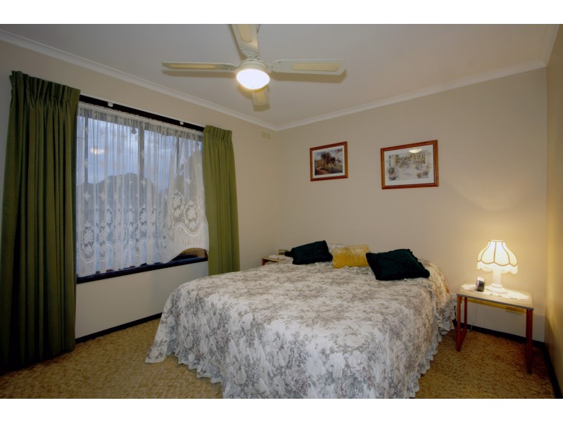 1/102 Stawell street, Sale VIC 3850