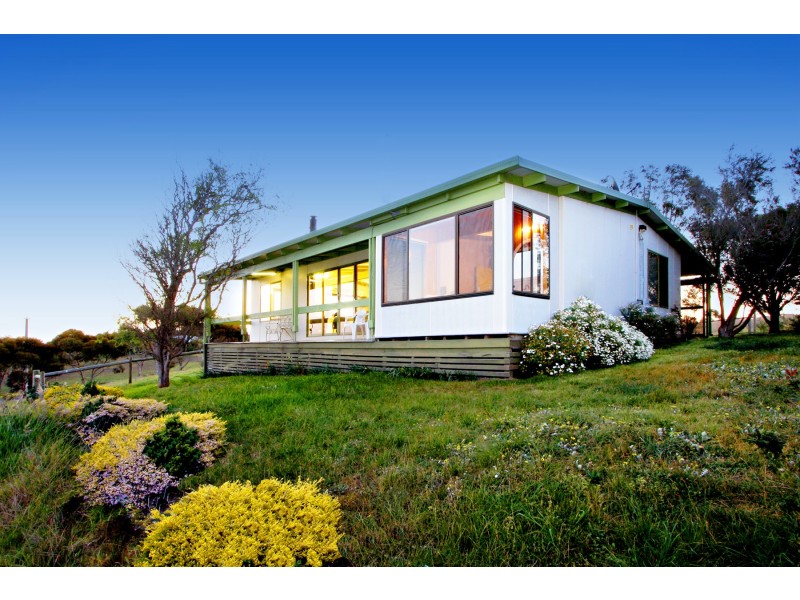 2349 Seaspray Road, Seaspray VIC 3851