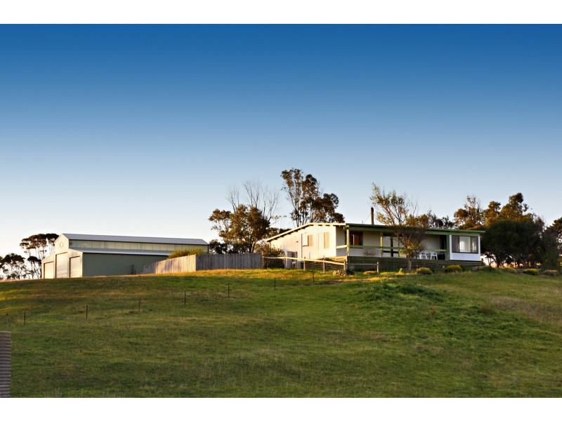 2349 Seaspray Road, Seaspray VIC 3851