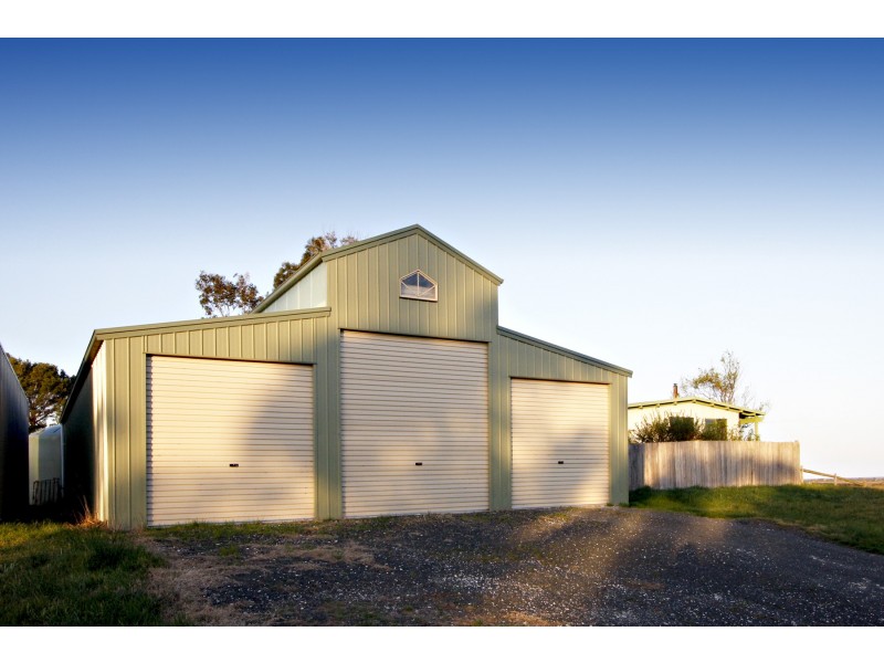 2349 Seaspray Road, Seaspray VIC 3851