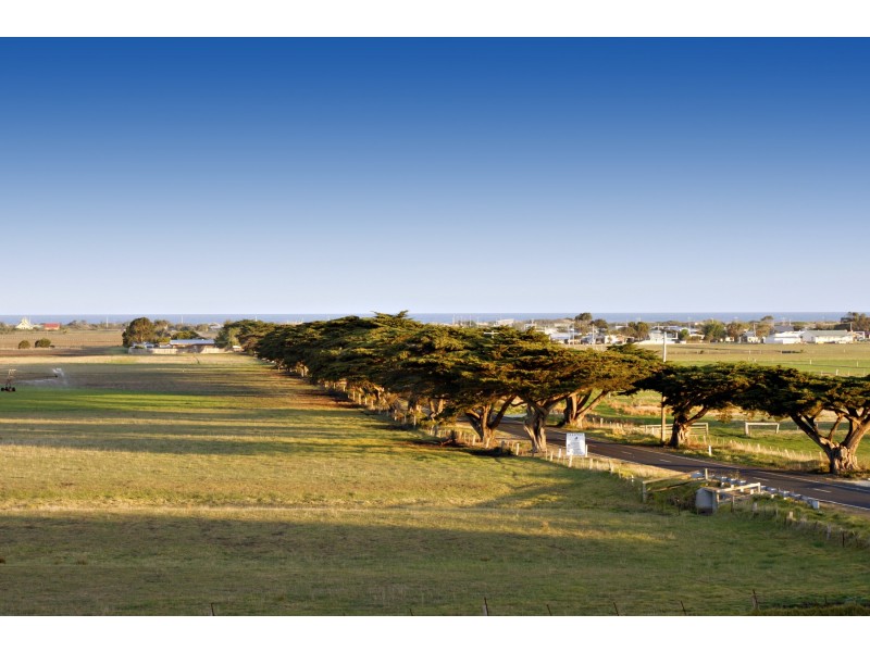 2349 Seaspray Road, Seaspray VIC 3851