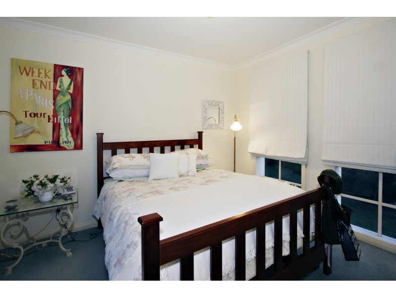 21 Woodburne Drive, Sale VIC 3850