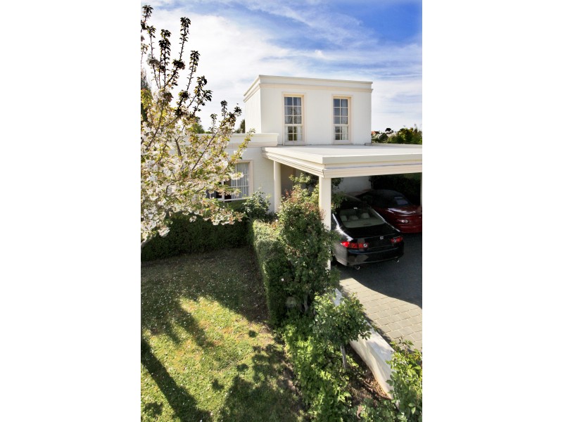 21 Woodburne Drive, Sale VIC 3850