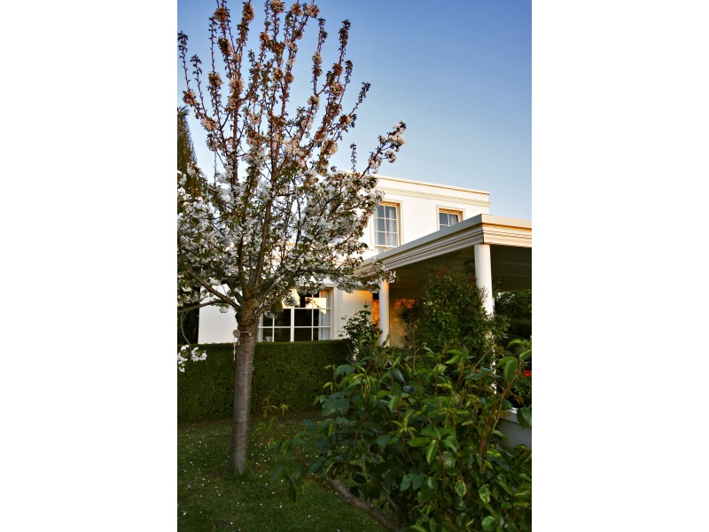 21 Woodburne Drive, Sale VIC 3850