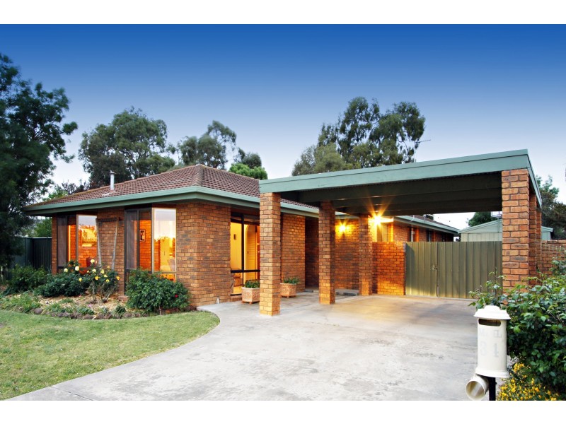 34 Helen Crescent, Sale VIC 3850