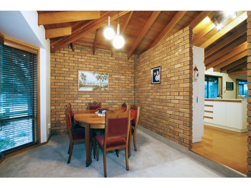 34 Helen Crescent, Sale VIC 3850