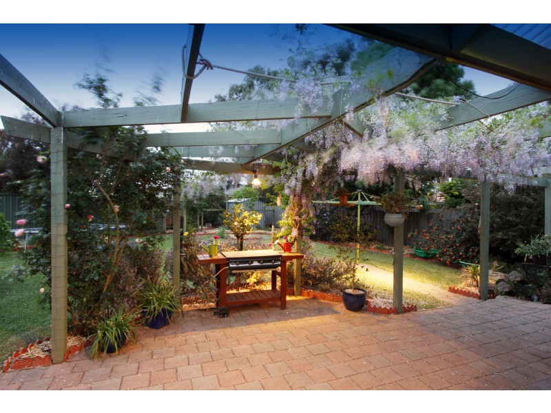 34 Helen Crescent, Sale VIC 3850