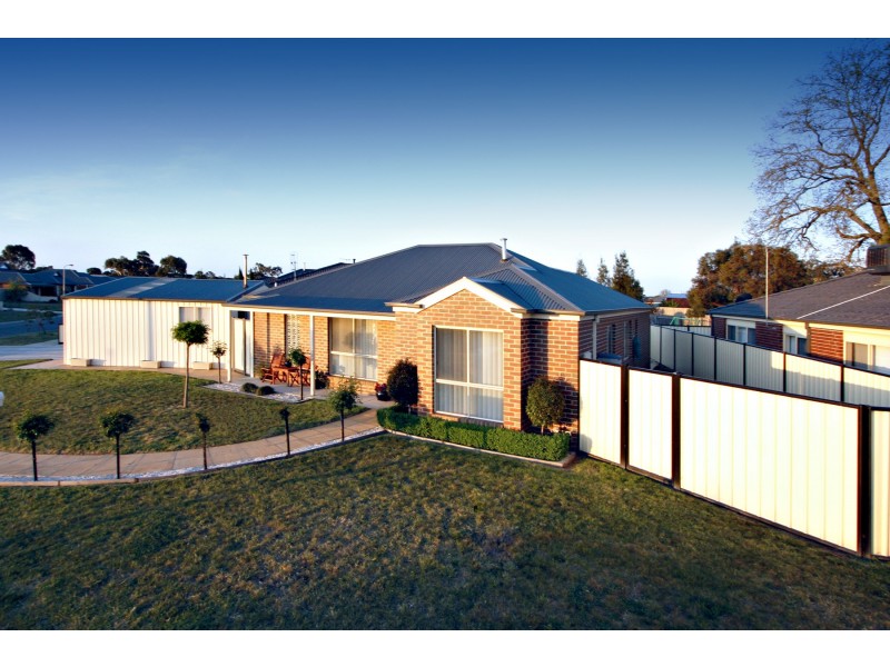 19 Marilyn Way, Sale VIC 3850