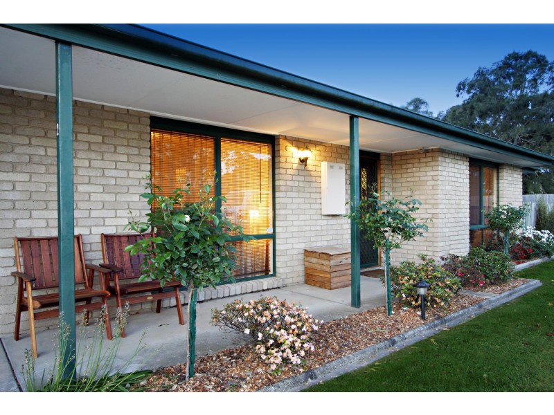 2/110 Tyers Street, Stratford VIC 3862