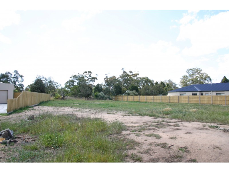 4 Simmons Court, Sale VIC 3850