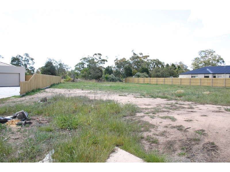 4 Simmons Court, Sale VIC 3850
