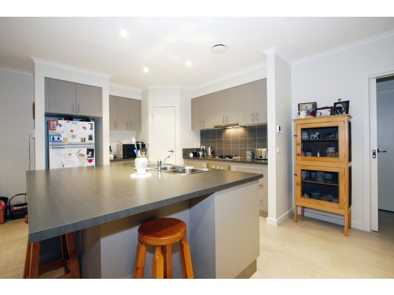 34 Dryden Place, Sale VIC 3850