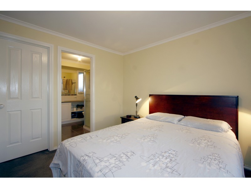 77 Reid Drive, Wurruk VIC 3850