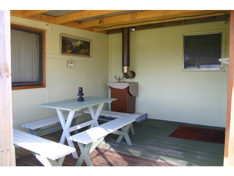 35 Davies street, Seaspray VIC 3851