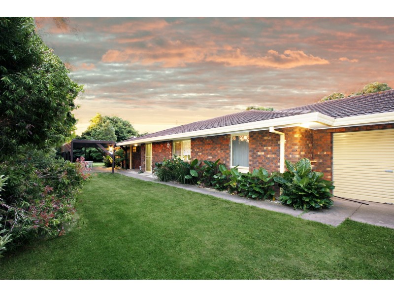 4 Lynette Court, Sale VIC 3850