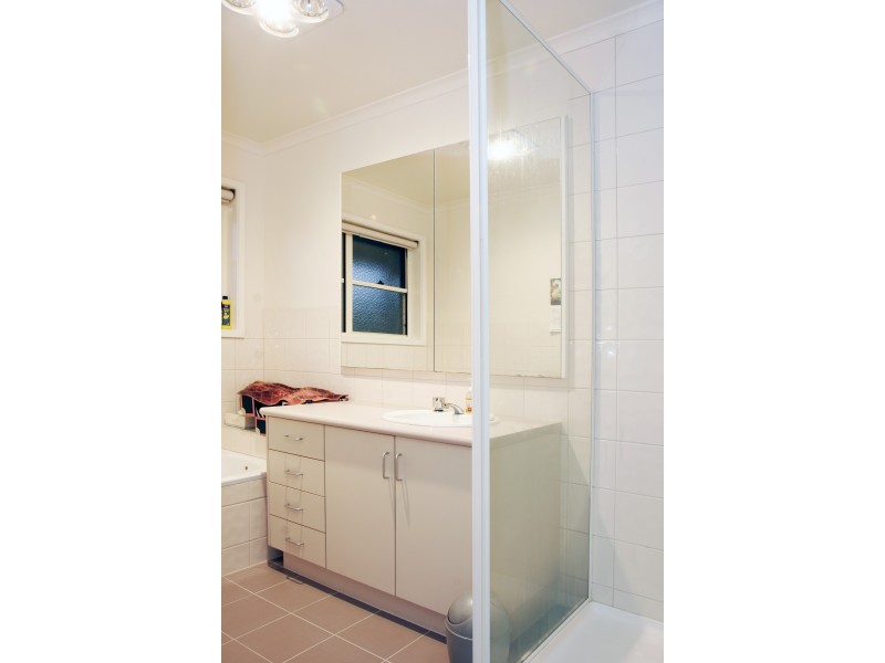8 Ashmore court, Sale VIC 3850