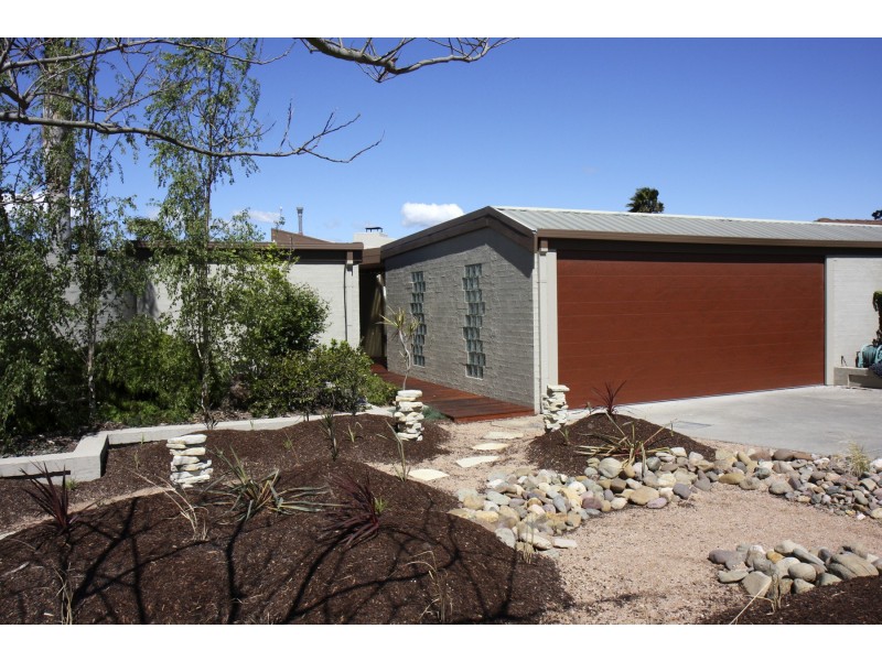 20 Rebecca Drive, Sale VIC 3850