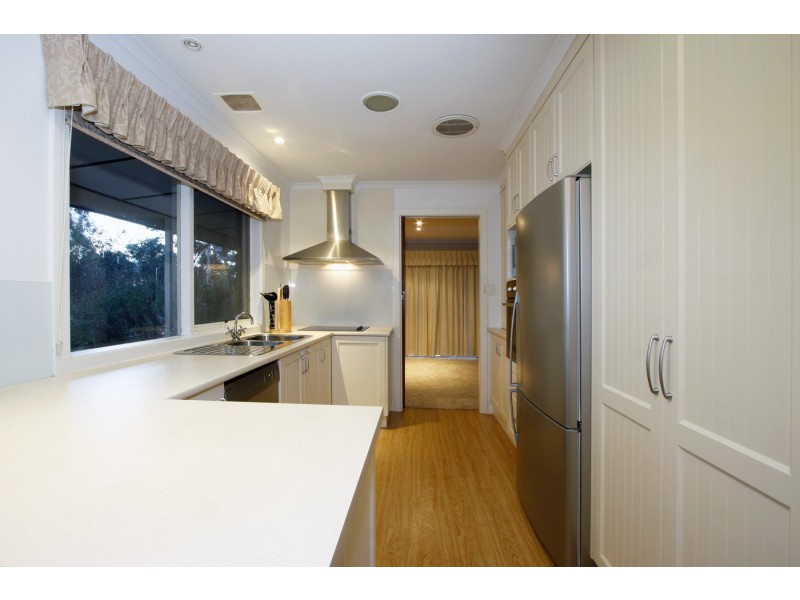 90 Vale Road, Longford VIC 3851