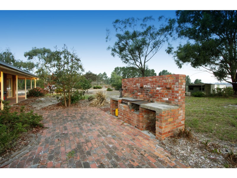 90 Vale Road, Longford VIC 3851