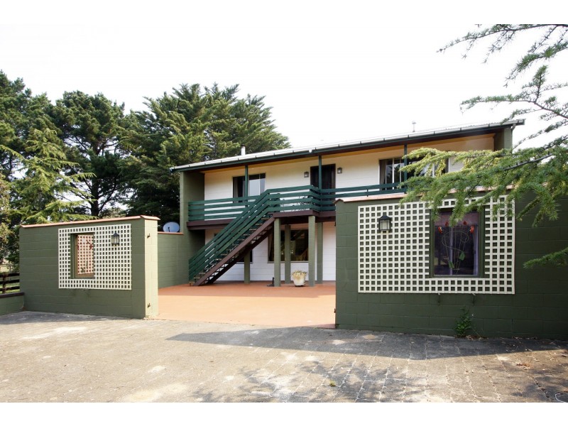 3 Cochranes Road, Seaspray VIC 3851