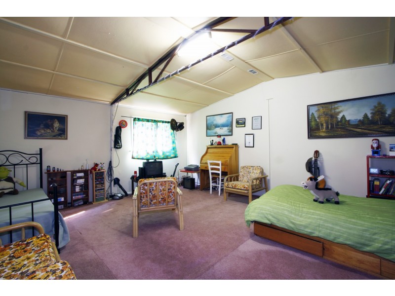3 Cochranes Road, Seaspray VIC 3851