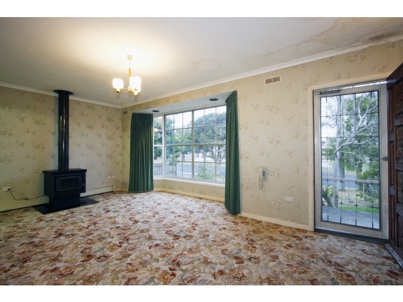13-15 Lansdowne Street, Sale VIC 3850