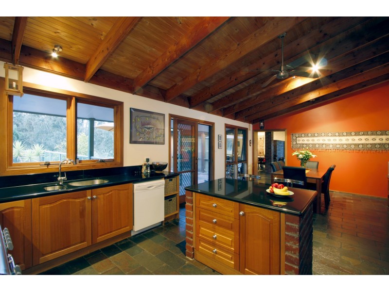 25 Wirra Mirra Drive, Wurruk VIC 3850