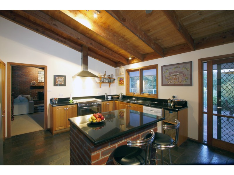 25 Wirra Mirra Drive, Wurruk VIC 3850