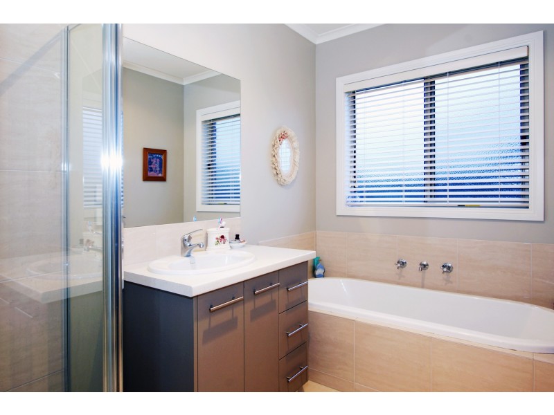 39 Sovereign Drive, Wurruk VIC 3850