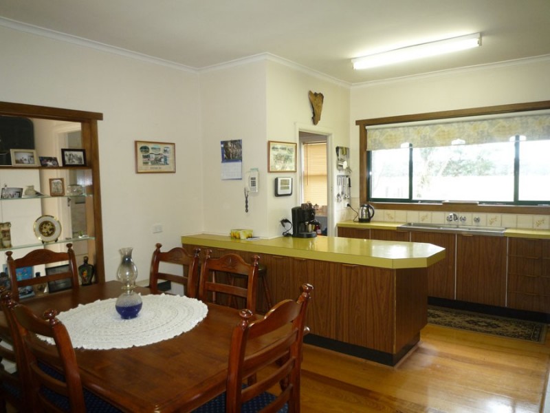 549 Nambrok Hall Road, Nambrok VIC 3847