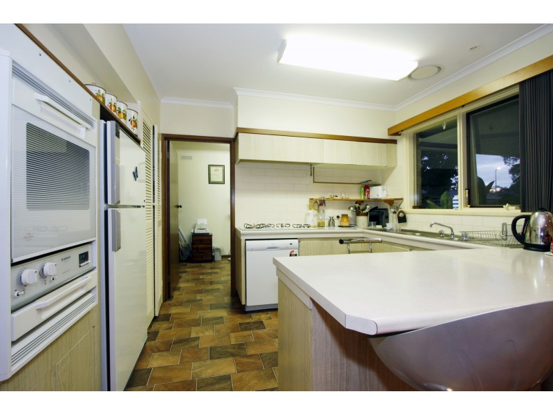 2 Polaris Drive, Sale VIC 3850