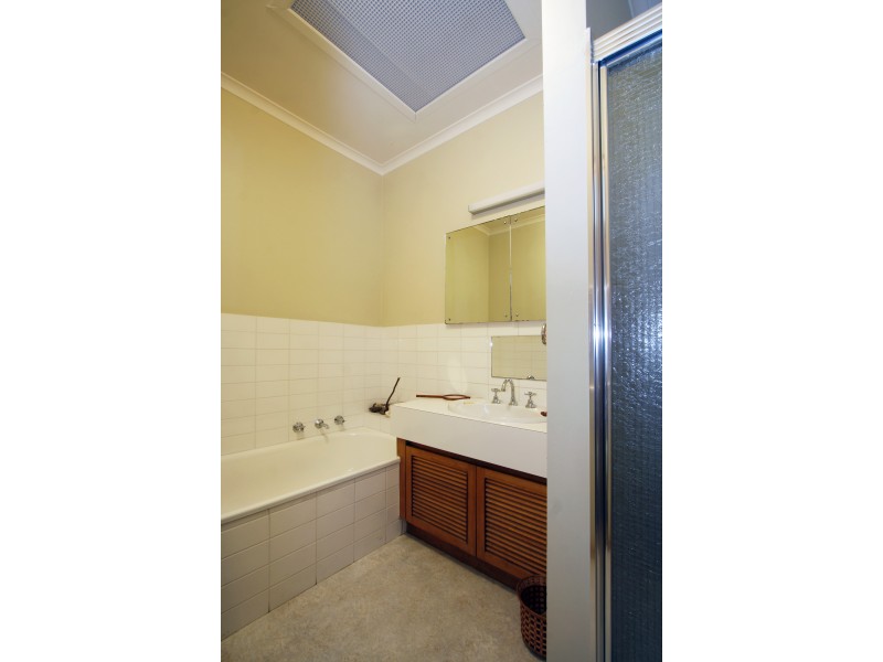 3 Elizabeth Court, Sale VIC 3850