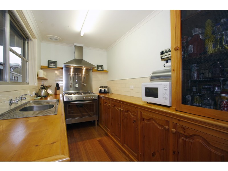 6 Jackson Avenue, Sale VIC 3850