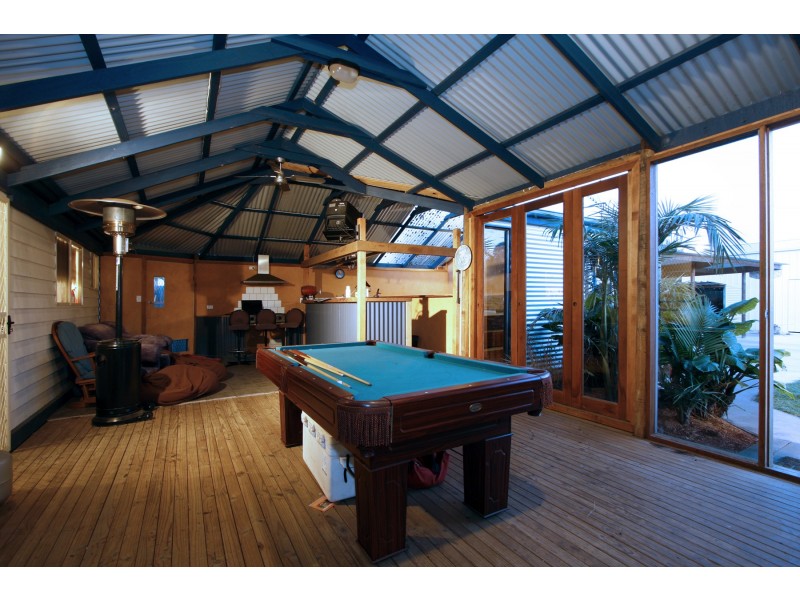 6 Hobson Street, Stratford VIC 3862