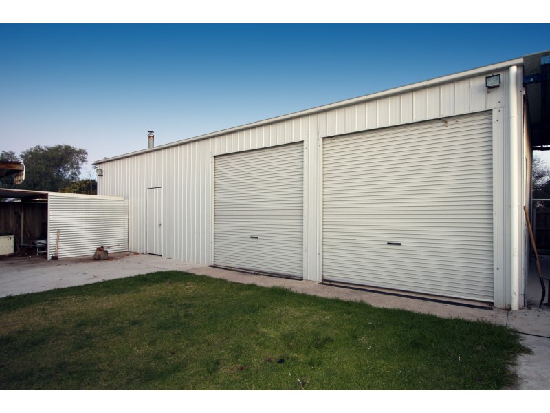 6 Hobson Street, Stratford VIC 3862