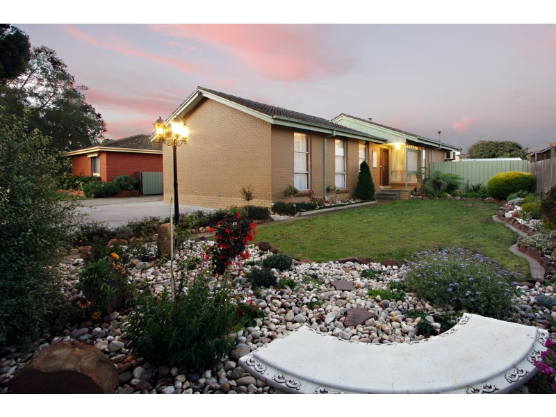 6 Jackson Avenue, Sale VIC 3850