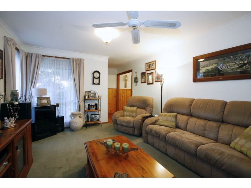 6 Jackson Avenue, Sale VIC 3850