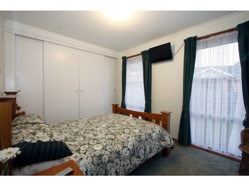 6 Jackson Avenue, Sale VIC 3850