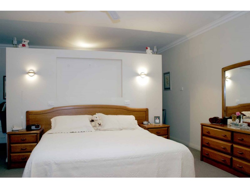 26 McColl Drive, Longford VIC 3851