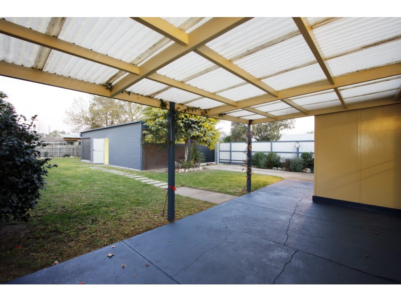 72 Dundas Street, Sale VIC 3850