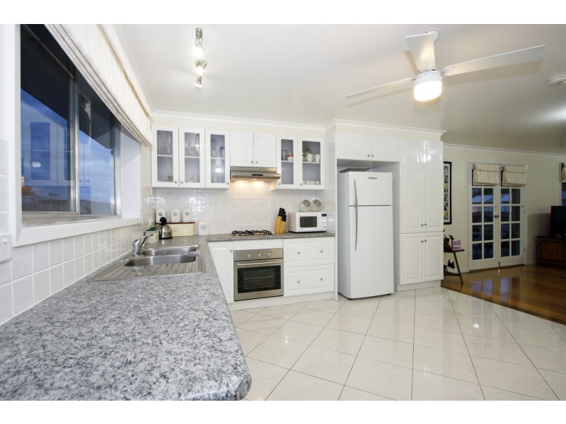 20 Jackson Avenue, Sale VIC 3850