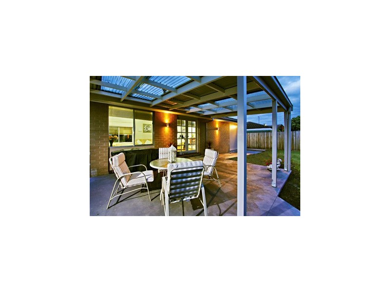 20 Jackson Avenue, Sale VIC 3850