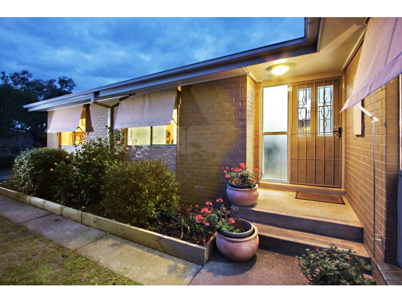 20 Jackson Avenue, Sale VIC 3850