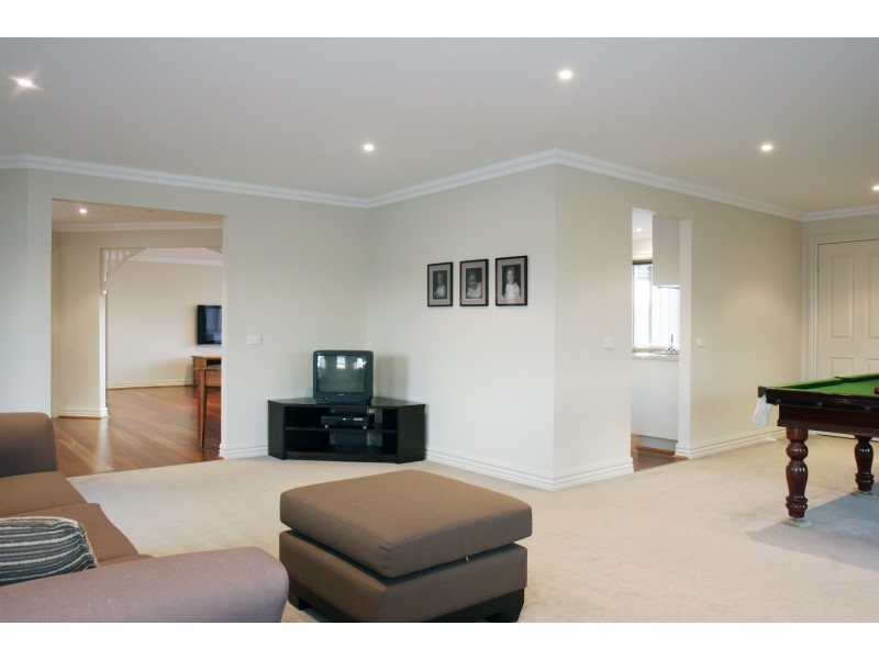 13 Chloe Court, Wurruk VIC 3850