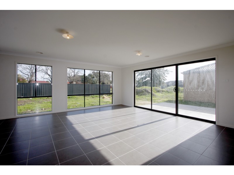 5 Dryden Place, Sale VIC 3850