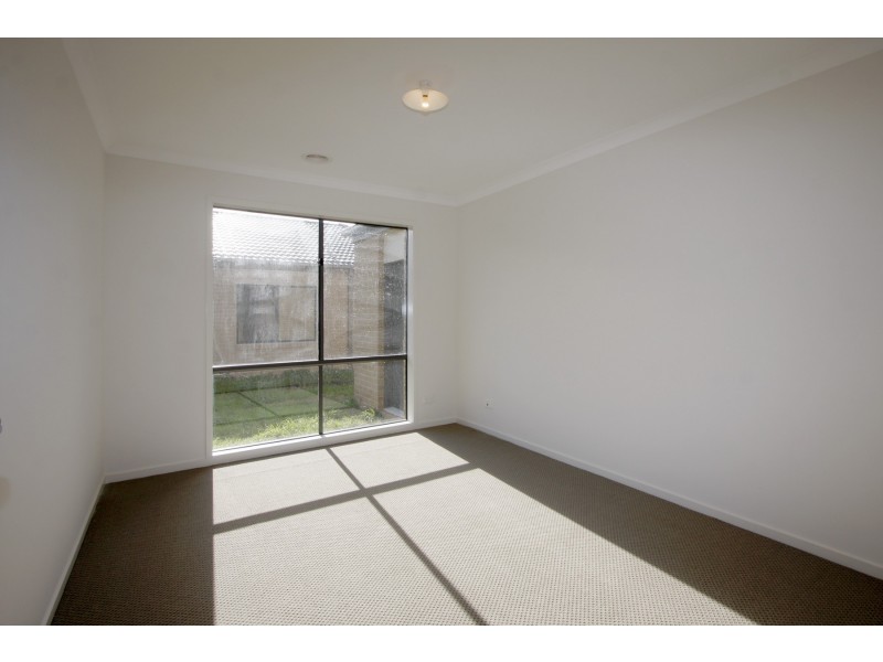 5 Dryden Place, Sale VIC 3850