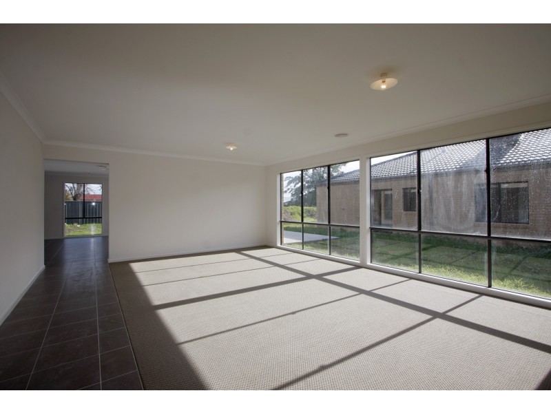 5 Dryden Place, Sale VIC 3850