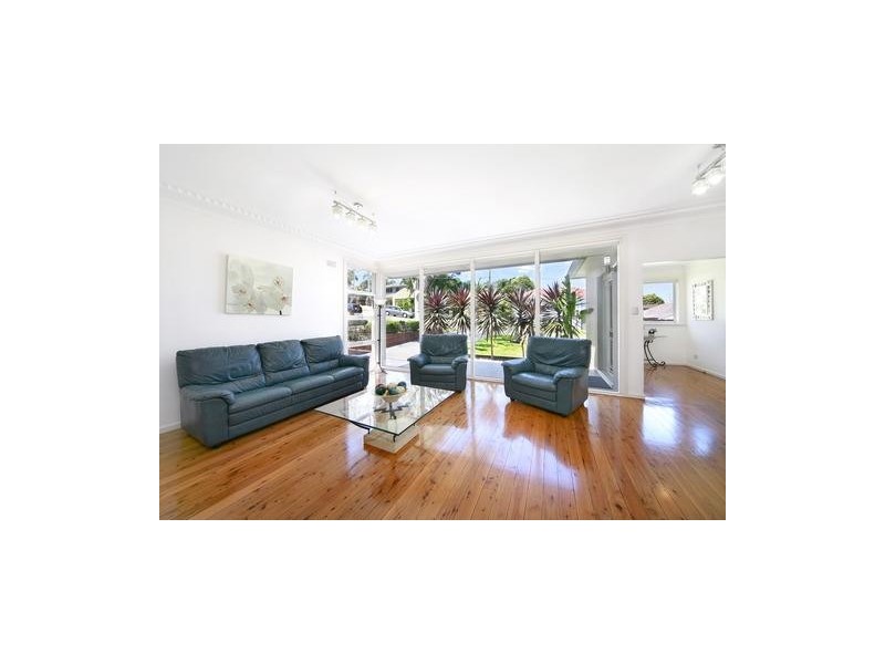 9 Wallami Street, Lilli Pilli NSW 2229