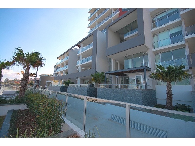 37 Harbour Rd, Hamilton QLD 4007