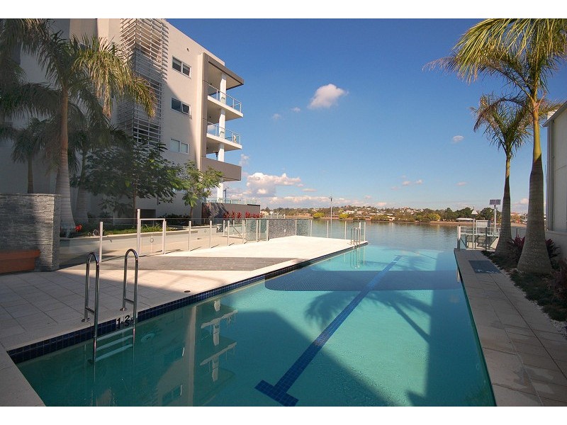 37 Harbour Rd, Hamilton QLD 4007